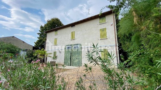 Casale, da ristrutturare, 300 m², Sesso, Reggio Emilia