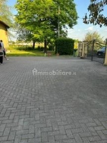Reggio Emilia, Gavassa, Via Emore Tirelli