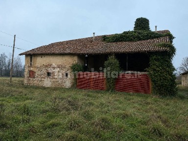 Rustico via Isonzo, Sant'Ilario d'Enza