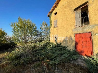 Casalgrande, Via Colatore