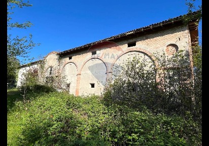 Scandiano, Via Montanara, 10