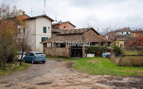 Rustico, da ristrutturare, 100 m², Roteglia, Castellarano
