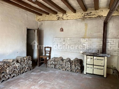 Rustico 110 m², Centro, Quattro Castella