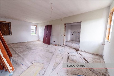 Rustico, ottimo stato, 250 m², Guastalla