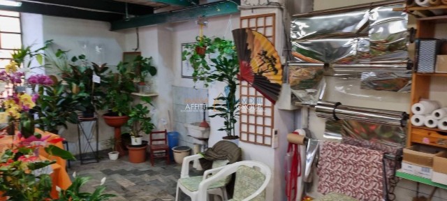 Locale commerciale in Vendita