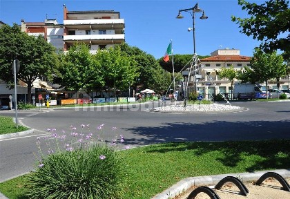 Locale commerciale in Vendita