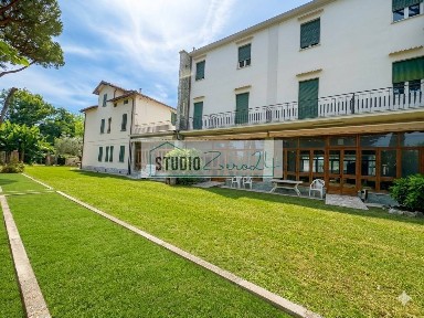 Massa, Marina di Massa Centro