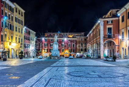 Carrara, PIAZZA ALBERICA