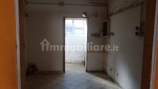 Locale commerciale in Vendita