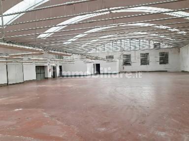 Magazzino - Deposito in Affitto