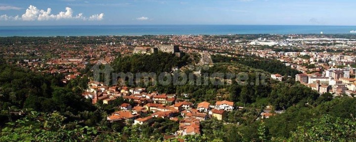 Massa, Bondano - Partaccia, via Montegrappa