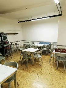 Locale commerciale in Vendita