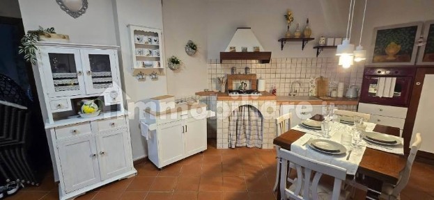 Bilocale via Unione Europea, Cetona