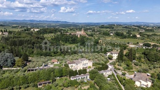 Siena, Scacciapensieri, Strada di Scacciapensieri