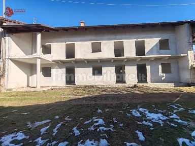 Casale Strada Castelnuovo Nigra 14, Castellamonte