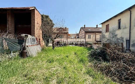 Rivoli, Via G. B. Rossano, Tetti Di Rivoli