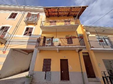 Casa colonica via Umberto I 48, Colleretto Giacosa