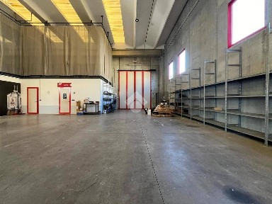 Magazzino - Deposito in Affitto