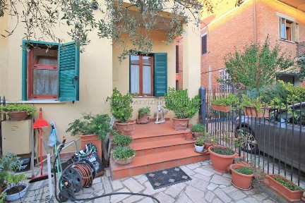 Villa bifamiliare via Firenze, Bettolle, Sinalunga