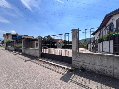 Magazzino - Deposito in Affitto