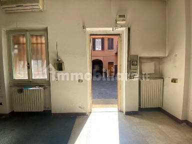 Magazzino - Deposito in Affitto