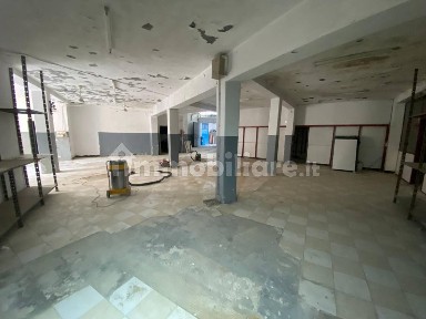 Magazzino - Deposito in Affitto