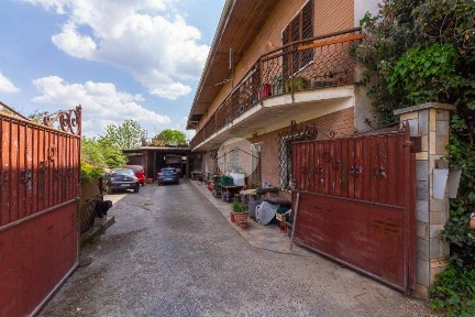 Casa colonica via Montrucca Inferiore 7, Aeroporto, Caselle Torinese