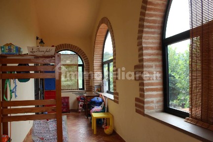 Villa bifamiliare, buono stato, 300 m², Centro, Sarteano