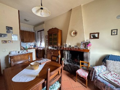 Villa unifamiliare, buono stato, 290 m², Centro, Sarteano