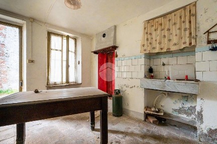 Rustico via Risorgimento, Vallo Torinese