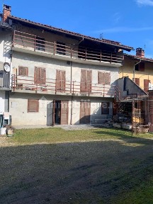 Trana, Via Combaluetto, 4