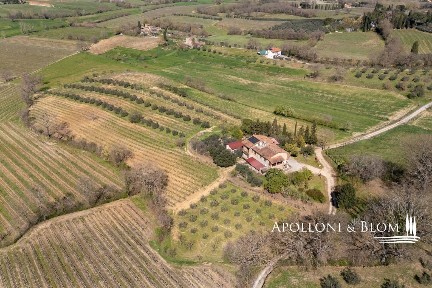 Villa unifamiliare via di Cervognano 8, Acquaviva, Montepulciano