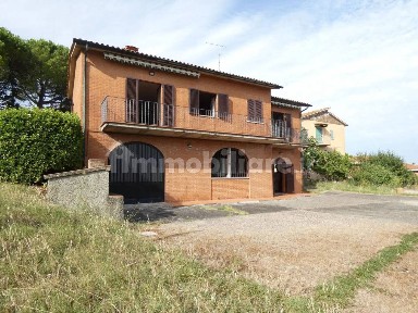 Villa unifamiliare via Dell'Amore No Number, Monteguidi, Casole d'Elsa
