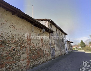 Lombardore, Via XXIV Maggio, 21