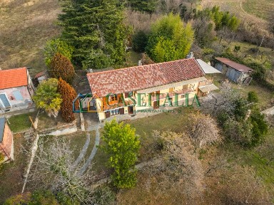 Casale via Rosta 185, Borgo Nuovo - Castello, Rivoli