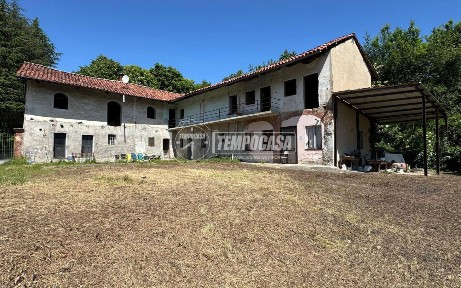 Cascina via Belmonte, Centro, Valperga