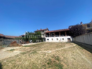 Rustico via Carignano 1, Virle Piemonte