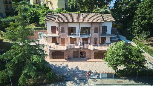 San Casciano dei Bagni, Via Roma
