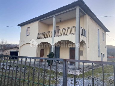 Villa unifamiliare, buono stato, 352 m², Sinalunga