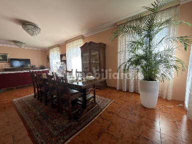 Villa bifamiliare, buono stato, 260 m², Centro, Castelnuovo Berardenga