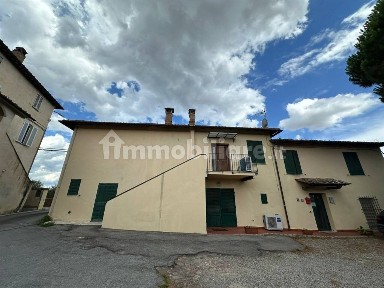 Siena, Fuori Porta Tufi, Strada dei Tufi