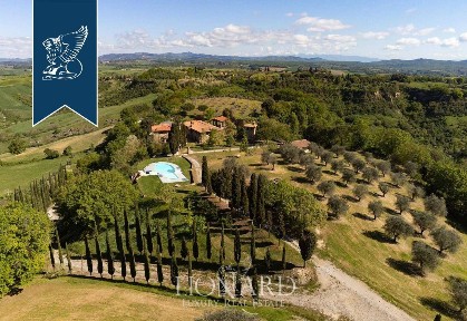 Villa unifamiliare, ottimo stato, 1190 m², Asciano