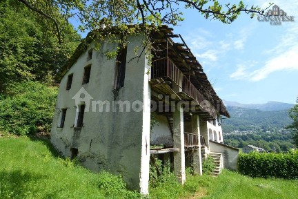 Rustico via Rueglio 39, Valchiusa