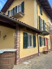 Casale via Napoleone III 9, Santena