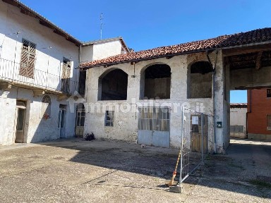 Rustico via La Loggia 19/B, Brassi, Carignano