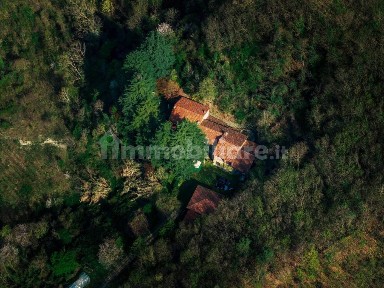 Casalborgone, Strada Caola, 9