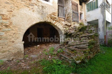 Rustico via Zerbini snc, Centro, Castelnuovo Nigra