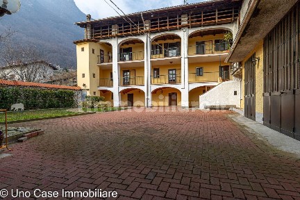 Casale via Commendator Pietro Presbitero 9, Baio Dora, Borgofranco d'Ivrea
