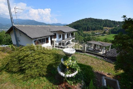 Cascina via Moncucco, Lusernetta