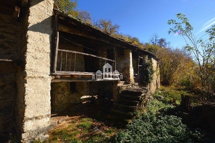 Rustico regione ajù, Valchiusa